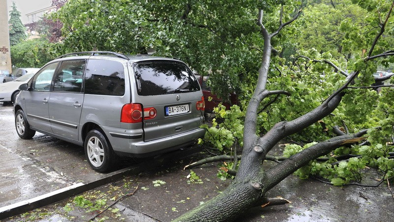 Situácia na Velehradskej ulici v Bratislave